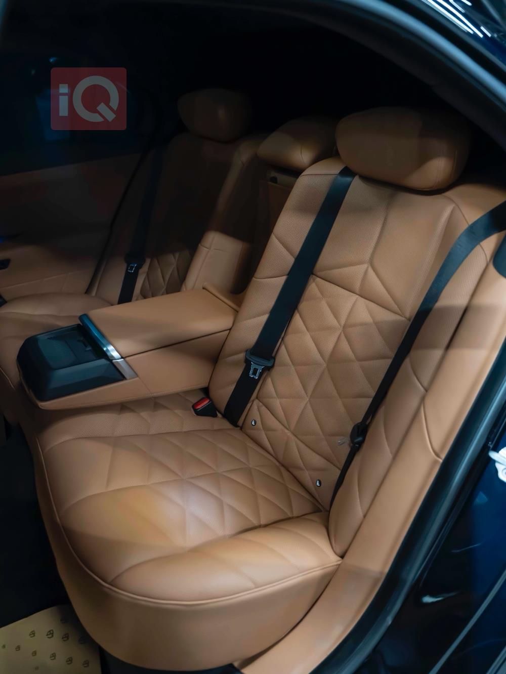 بي ام دبليو الفئة 7